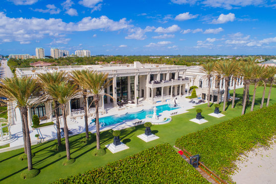 Boynton Beach Florida luxury beachfront homes and palm trees