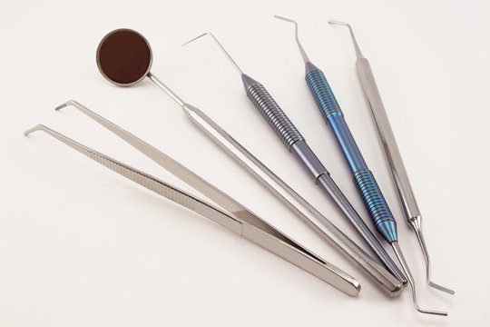 Group of tools for the diagnostics and treatment of dental diseases.