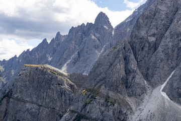 Italien, Dolomiten, Hochpustertal, Naturpark Drei Zinnen, Gebirgslandschaft unterhalb des Cima Bagni.