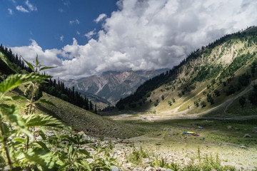 Around the Himalayas. Jammu and Kashmir. North India. 