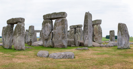 Stonehenge, Salisbury, England, neolithic monument made of large stones in circular arrangement