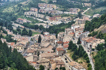 Fototapeta na wymiar Rocca Pia (L'Aquila, Abruzzi, Italy): panoramic view