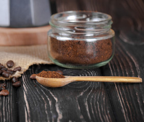 Coffee maker with brown cup