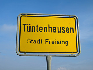 ortseingansschild tüntenhausen stadt freising
