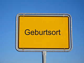 ortseingangsschild geburtsort