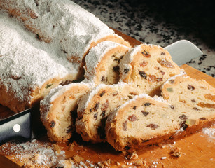 Stollen angeschnitten