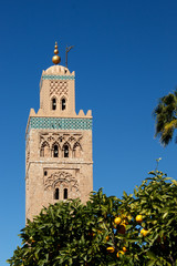 Fototapeta na wymiar Minarett der Koutoubia-Moschee in Marrakesch