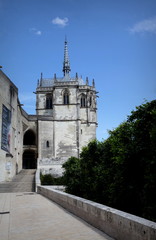 Entrée du château d'Amboise: chapelle Saint Hubert.
