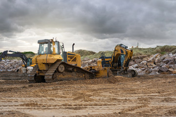 engins au travail sur le chantier