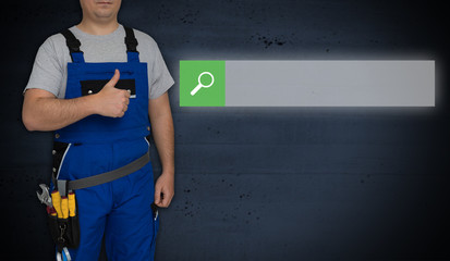 Browser Konzept und Handwerker mit Daumen hoch