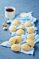 Italian sesame cookies