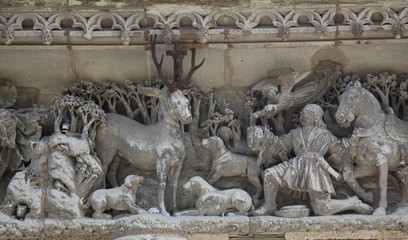 Tympan de la chapelle Saint Hubert: La chasse.