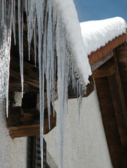 icicles, winter, frozen icicles hanging from the roof, snow, ice, cold,