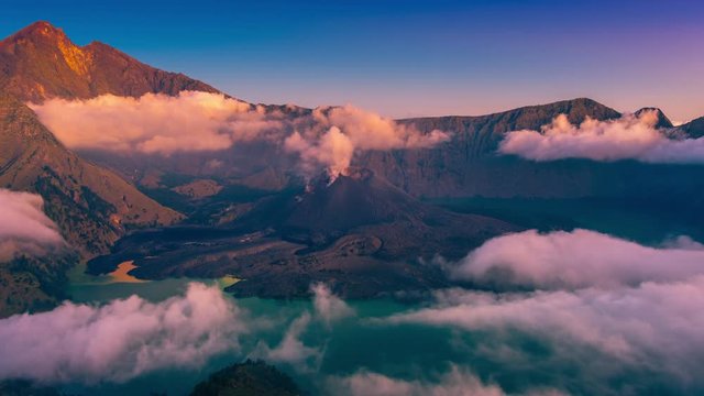 Timelapse Sunset over the crater of the volcano Rinjani in Lombok, Indonesia