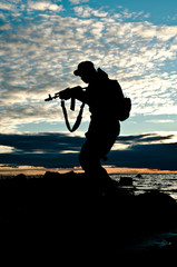 silhouette of a soldier, messagesa gun