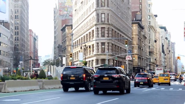 Madison square fifth avenue New York: Traffic Slow Motion