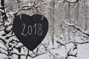 Schiefertafel, Herz, 2018, Winterlandschaft und Neujahrsgruß