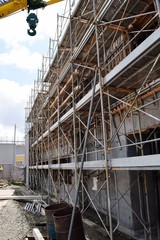 建設工事現場の足場