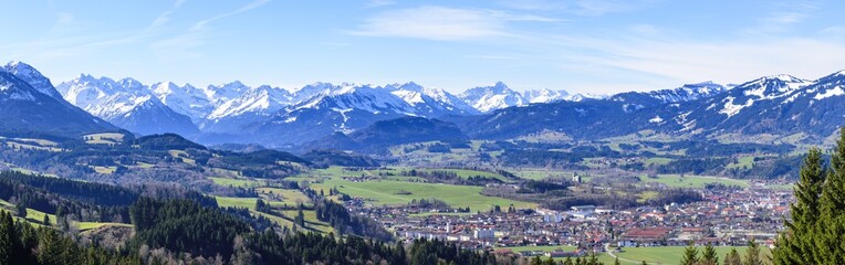 Fototapeta na wymiar Ferienregion Oberallgäu im Frühling