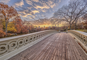 Bow bridge Central Park autumn