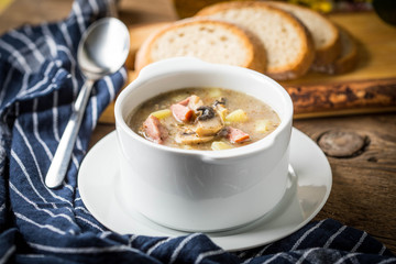 The sour soup made of rye flour.
