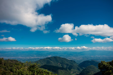 Naklejka premium Mountain scenery, sky and clouds. Photo taken from Doi Ang Khang, Chiang Mai, Thailand
