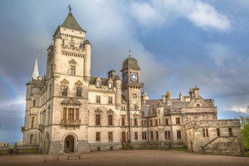Fototapeta na wymiar Dunrobin Castle in Scotland. Dunrobin is the most northerly castle of Scotland's great houses and the largest in the Northern Highlands. Golspie, in the east coast of Scotland, United Kingdom.