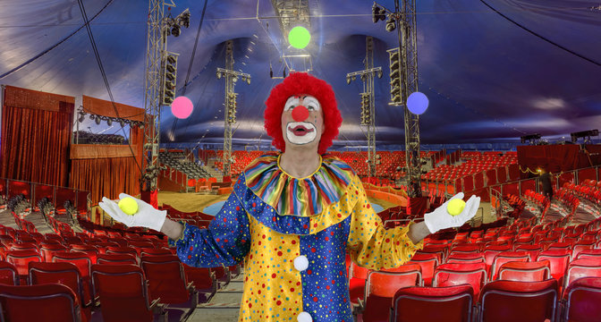 Clown in Zirkusmanege
