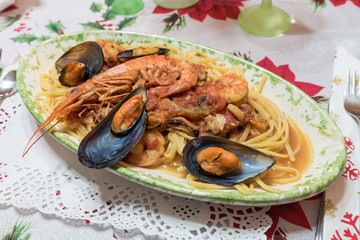 Spaghetti with seafood and shrimp
