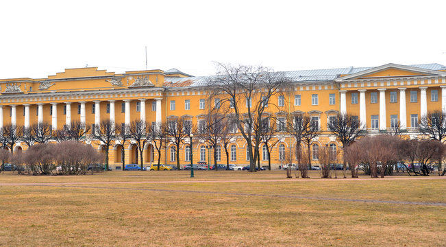 Barracks of Pavlovsky life guard regiment.
