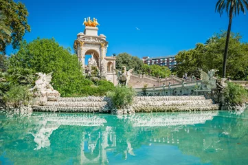  Fountain Park Ciutadella ( Parc de la Ciutadella ) in Barcelona, Catalonia, Spain © Filip