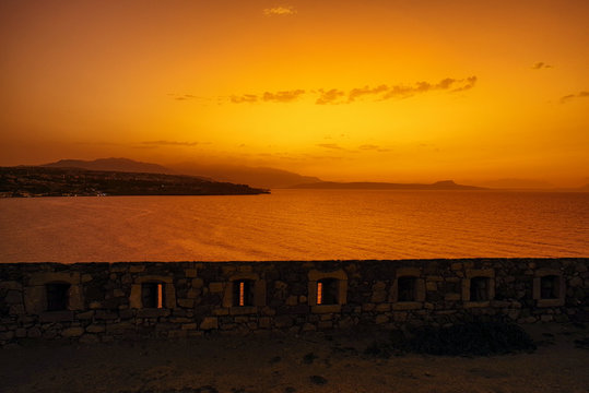 Fototapeta Sunset from fortezza of Rethymno, Crete - Greece