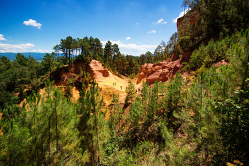 ocher quarries 