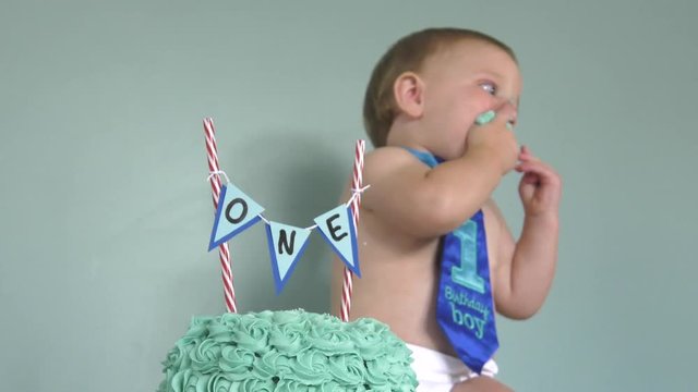 first birthday boy cake smash cake in focus 4k