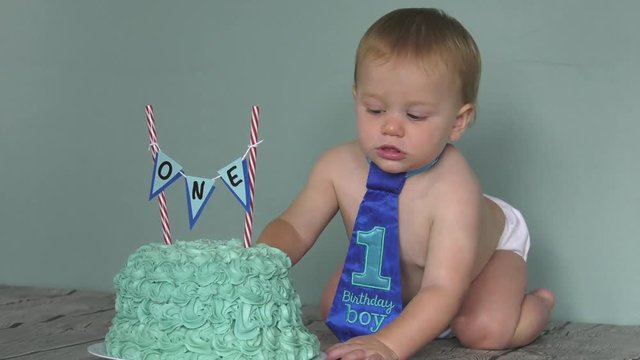 first birthday boy cake smash before the destruction 4k