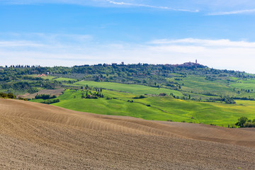 Fototapeta na wymiar Italian rural landscape view in the spring