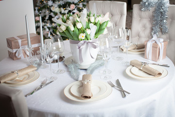  Table served for Christmas dinner