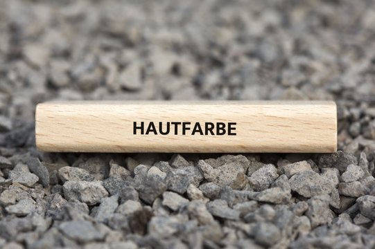 HAUTFARBE - Bilder mit Wörtern aus dem Bereich Rassismus, Wort, Bild, Illustration