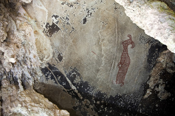 Prehistoric cave paintings over 3,000 – 5,000 years Tham Pee Hua To, Ao Luek Krabi THAILAND