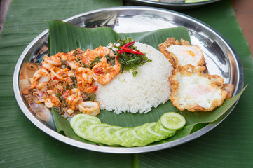 fried rice with basil and shrimp