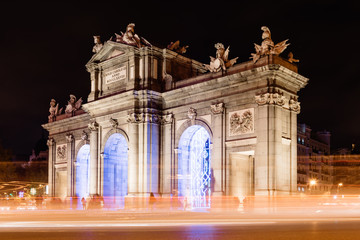 Fototapeta na wymiar Puerta of Alcala in Madrid at night on Christmas time