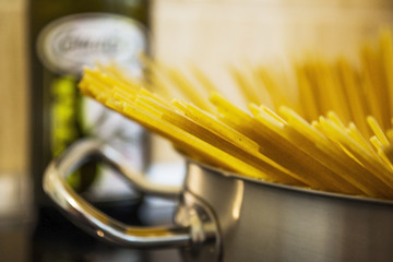 Spaghetti making-of