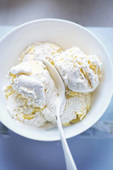 Vanilla ice cream with white chocolate pieces