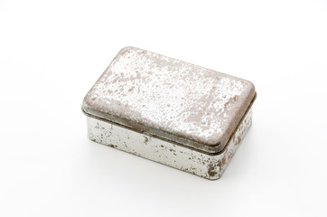 錆びたスチールの小物入れ