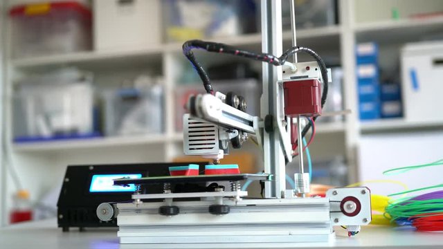 3D printer print the mechanical part