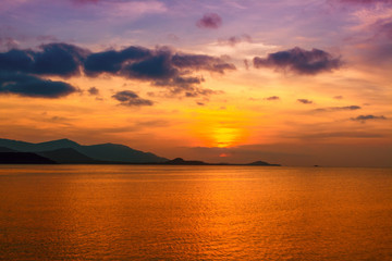 Naklejka na ściany i meble soft focus sunset at sea background