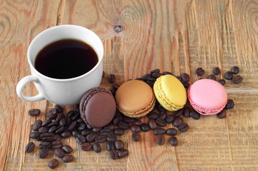 Coffee and small macaroons