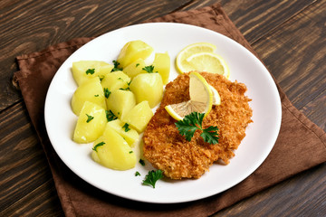 Schnitzel with boiled potato