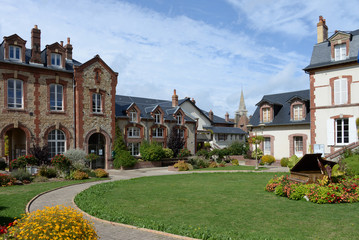 Am Rathaus von Houlgate in der Normandie