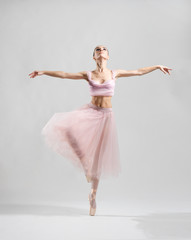 Naklejka premium Ballerina (on grey version)